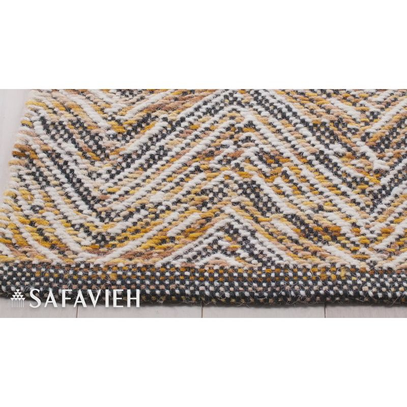Kilim KLM729 Flat Weave Area Rug - Gold/Black - 5'x8' - Safavieh