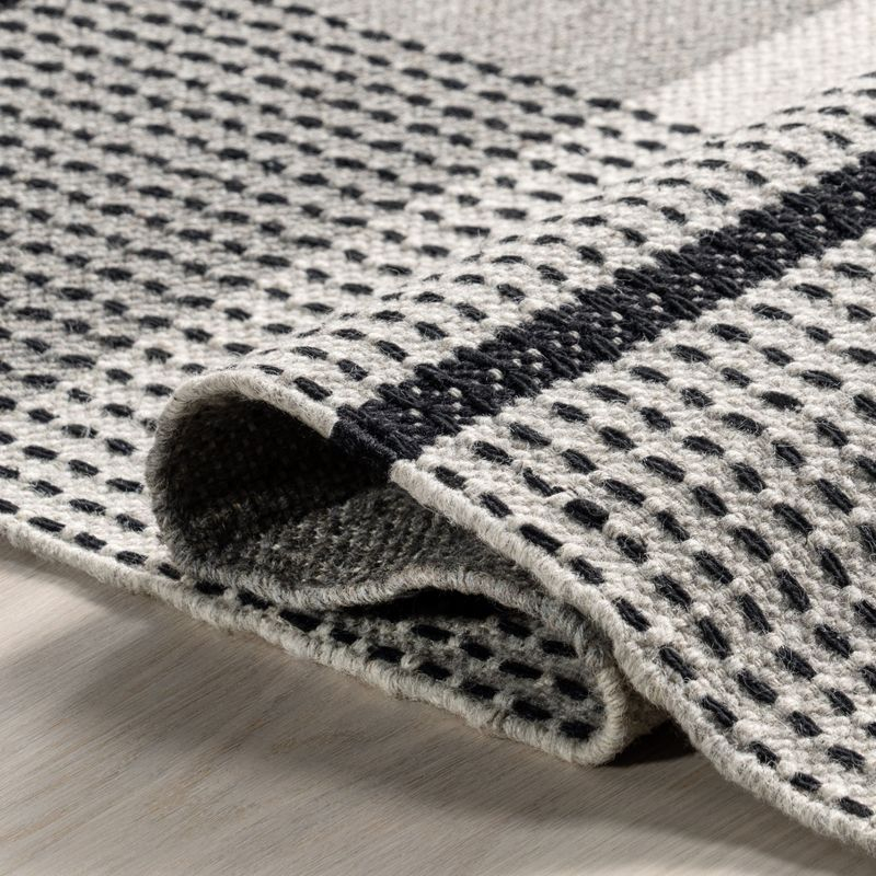 Nuloom Portland Plaid Wool Area Rug, 4' x 6', Grey