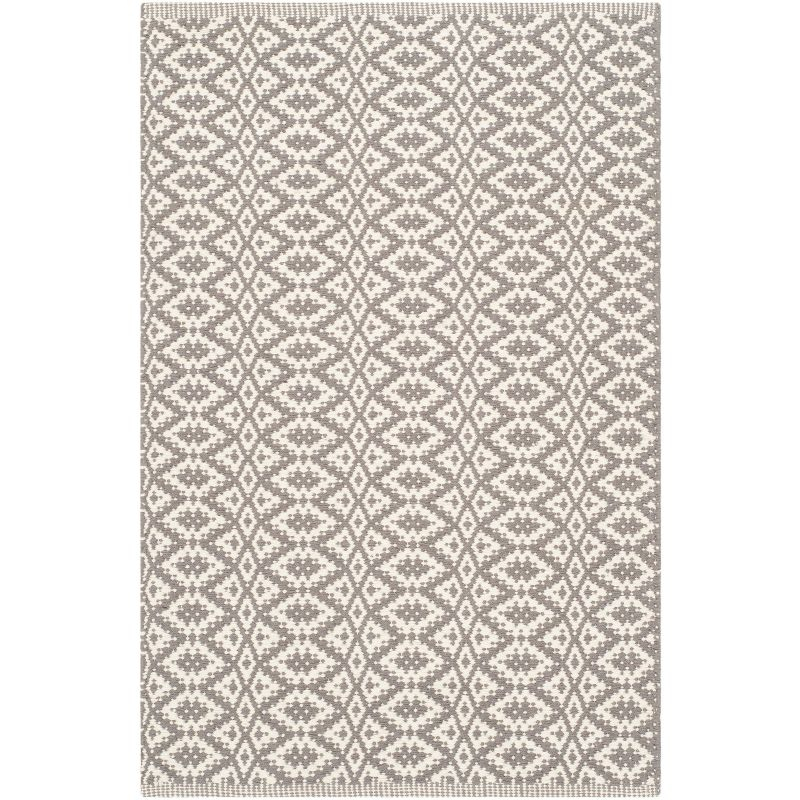 Montauk MTK716 Hand Woven Indoor Accent Rug - Ivory/Grey - 2'6"x4' - Safavieh
