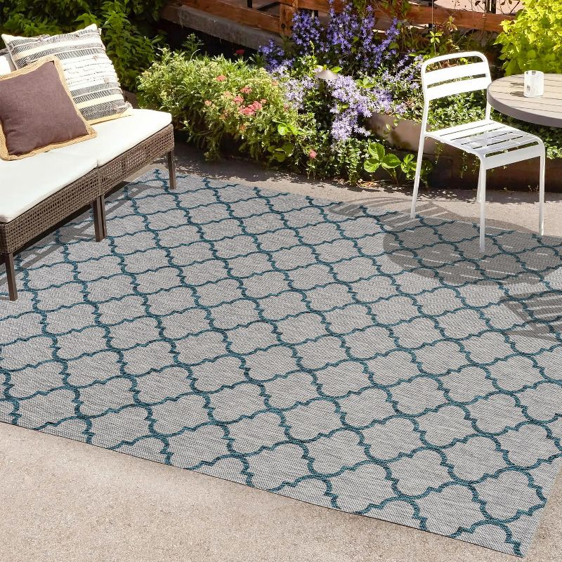 4'x6' Arabesque Ogee Trellis Indoor/Outdoor  Area Rug, Gray/Teal - JONATHAN Y