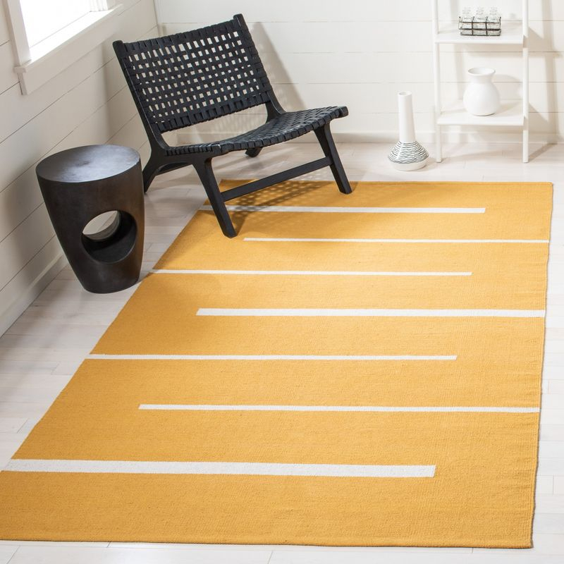 Montauk MTK311 Hand Woven Indoor Area Rug - Gold/Ivory - 6'x9' - Safavieh