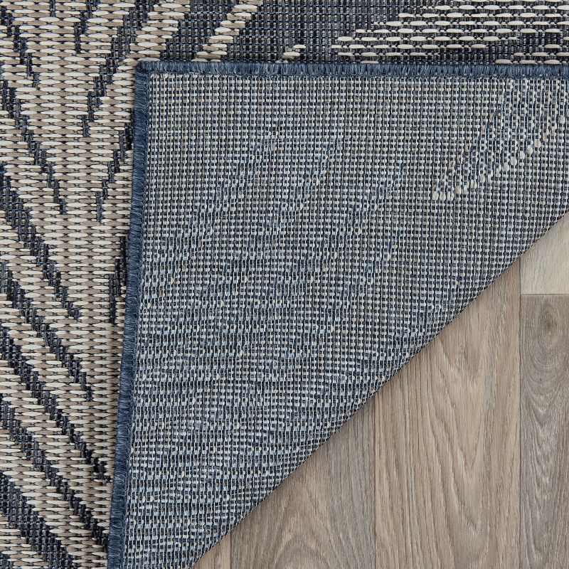 World Rug Gallery Bahama Palm Frond Indoor/Outdoor Area Rug - Blue 5' x 7'