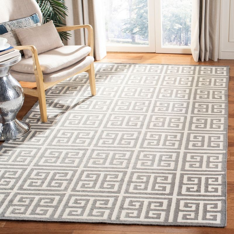 Dhurries DHU626 Hand Woven Flat Weave Area Rug Grey / Ivory 9' X 12' - Safavieh.