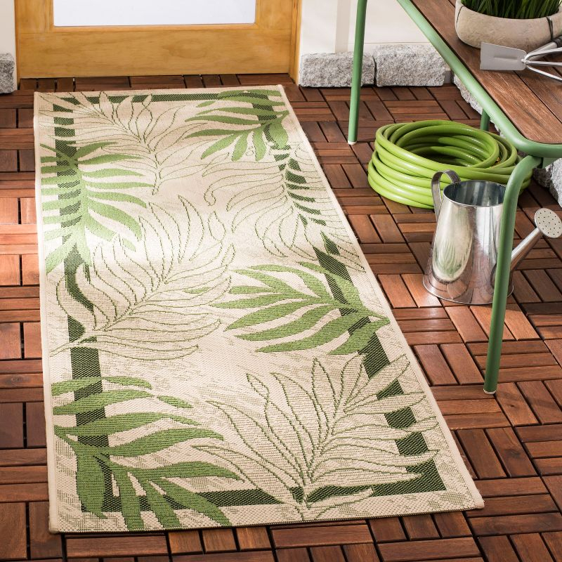Courtyard CY7836 Power Loomed Indoor/Outdoor Runner Rug - Cream/Green - 2'3"x6'7" - Safavieh.