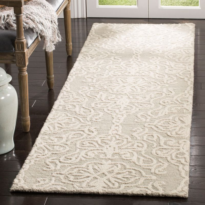 Blossom BLM112 Hand Tufted Indoor Runner Rug - Silver/Ivory - 2'3"x6' - Safavieh