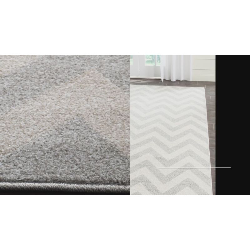 Amherst AMT419 Power Loomed Indoor Area Rug - Navy/Beige - 4'x6' - Safavieh