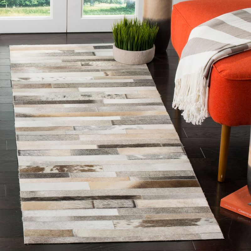 Studio Leather STL218 Hand Woven Indoor Runner Rug - Grey/Ivory - 2'3"x8' - Safavieh
