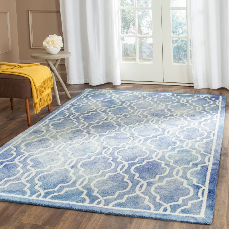 Dip Dye DDY539 Hand Tufted Indoor Accent Rug - Blue/Ivory - 4'x6' - Safavieh