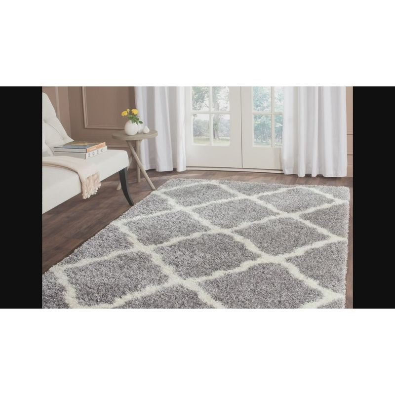 Montreal Shag SGM866 Power Loomed Indoor Accent Rug - Grey/Ivory - 3'x5' - Safavieh.