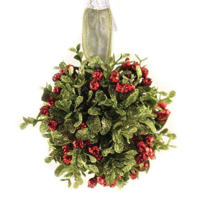 Ganz 6.0 Inch Kissing Ball Berries Mistletoe Tree Ornaments