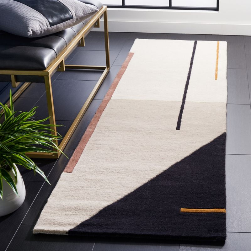 Fifth Avenue FTV110 Hand Tufted Runner Rug - Ivory/Black - 2'3"x10' - Safavieh.