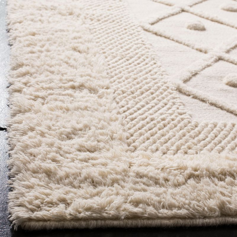 Kenya KNY952 Hand Knotted Accent Rug - Ivory - 2'x3' - Safavieh