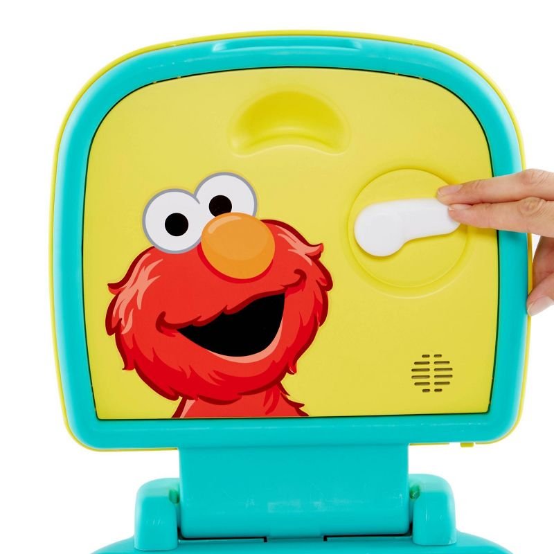 Sesame Street 3-in-1 Potty Chair, Step Stool and Toilet Training Seat - Elmo Hooray!