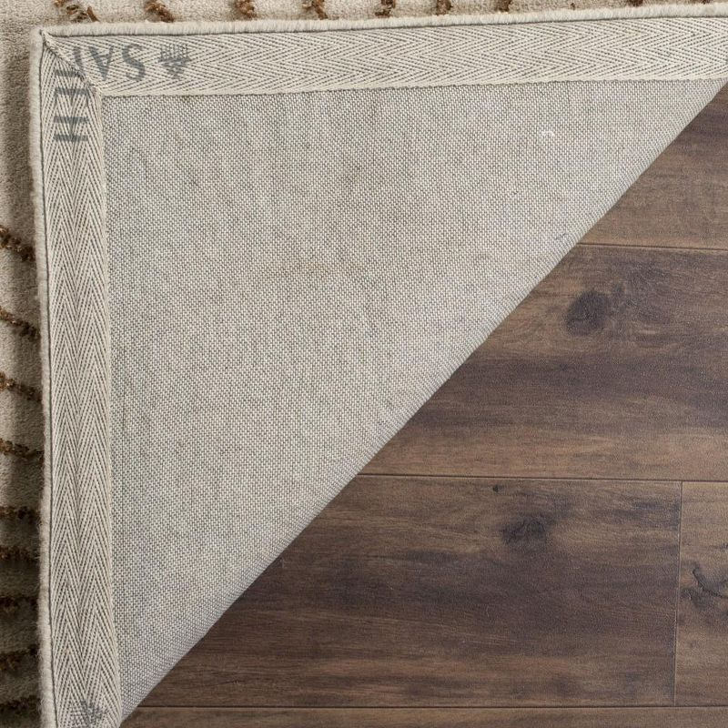 Soho SOH712 Hand Tufted Indoor Accent Rug - Beige - 2'x3' - Safavieh.