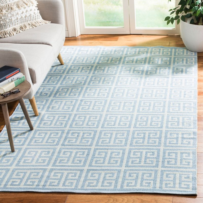 Montauk MTK724 Hand Woven Area Rug - Light Blue/Ivory - 6'x6' - Safavieh.