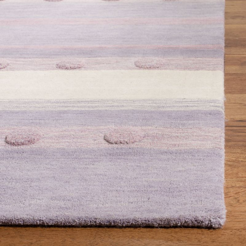 Safavieh Kids SFK801 Hand Loomed Indoor Area Rug - Light Purple/Ivory - 5'x8' - Safavieh