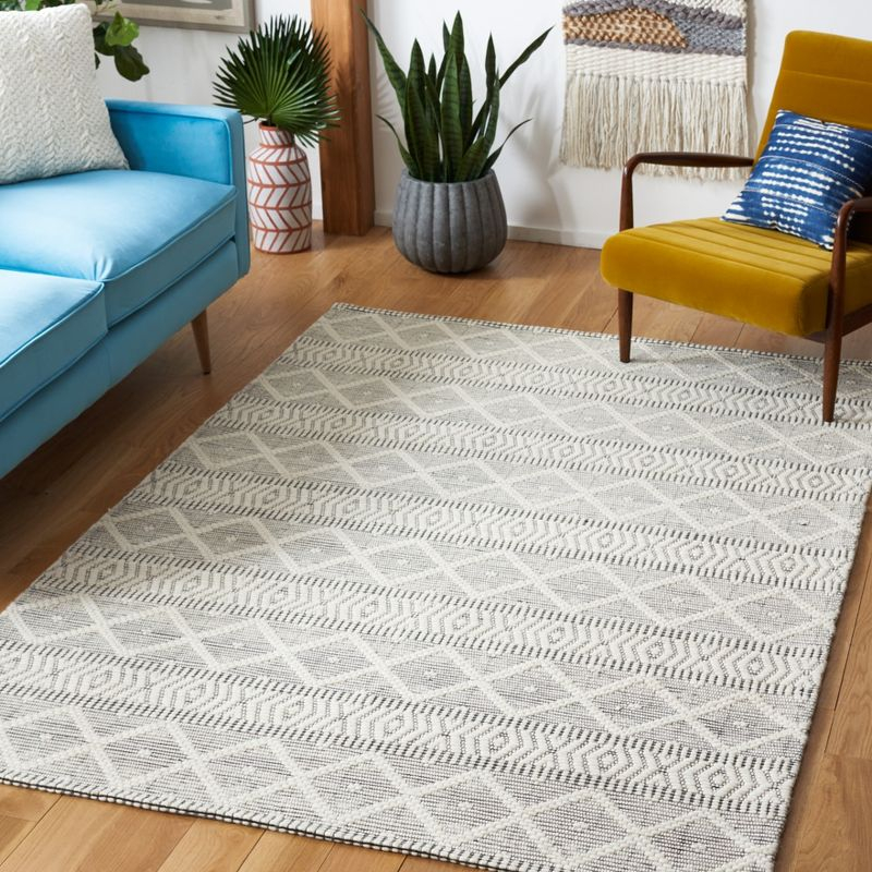 Marbella MRB751 Flat Weave Indoor Area Rug - Ivory/Black - 8'x10' - Safavieh