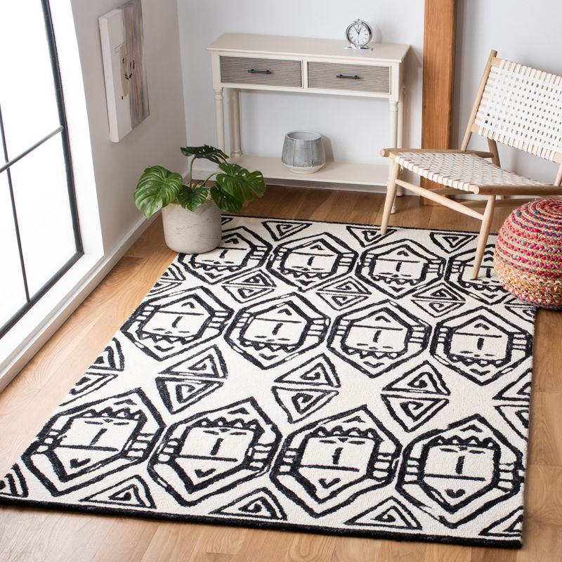 Metro MET404 Hand Tufted Area Rug - Black/Ivory - 3'x5' - Safavieh.