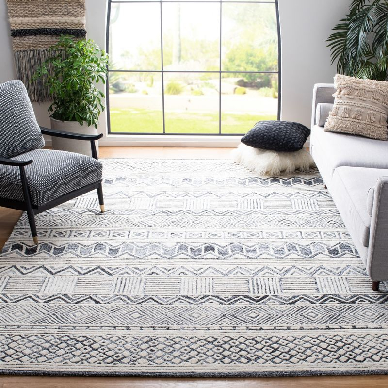Roslyn ROS802 Hand Tufted Area Rug - Black/Ivory - 8'x10' - Safavieh.