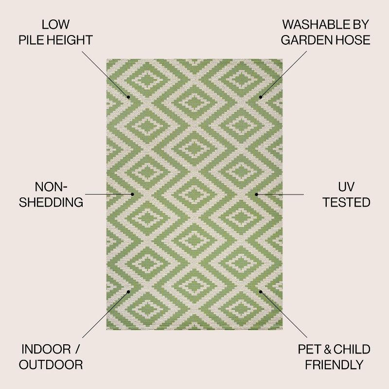 4'x6' Sintra Diamond Indoor/Outdoor Area Rug, Green/Cream - JONATHAN Y