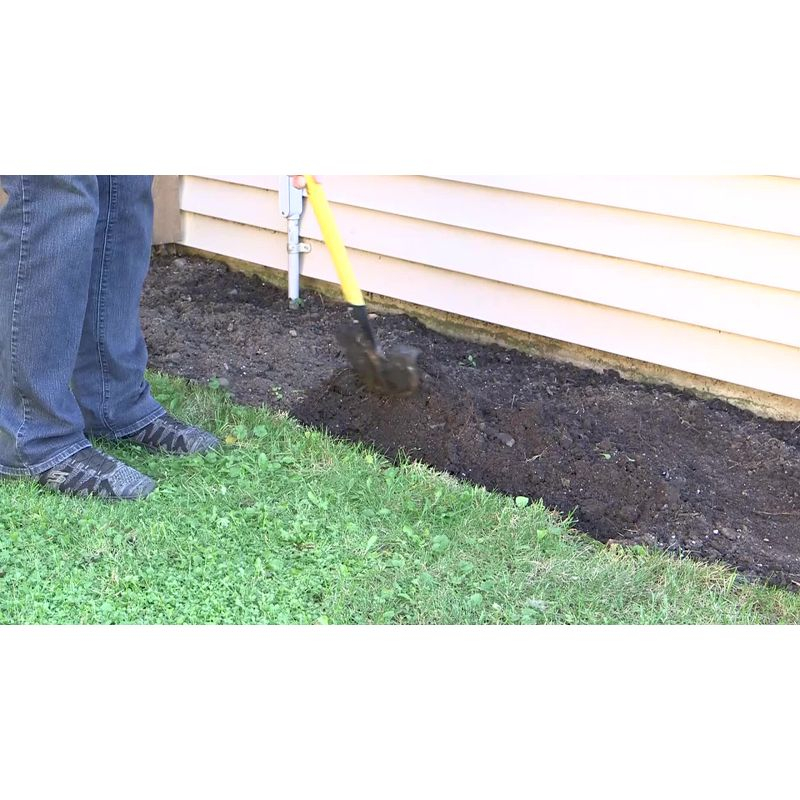 Sunnydaze Outdoor Lawn and Garden Heavy-Duty Steel Metal Flexible Landscape Edging Borders - 16' - Green - 5pk