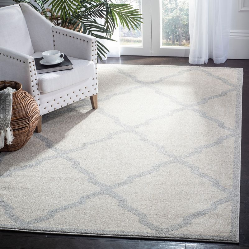 Amherst AMT421 Power Loomed Indoor Area Rug - Beige/Light Grey - 4'x6' - Safavieh