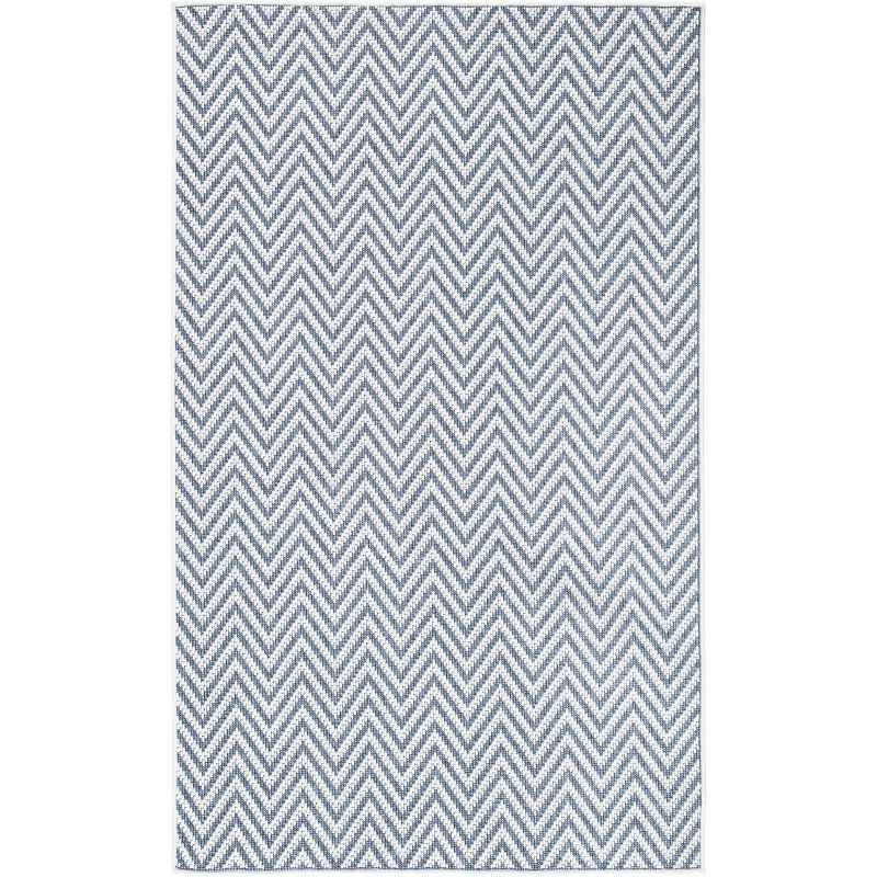 Bermuda BMU812 Power Loomed Indoor/Outdoor Area Rug - Blue/Creme - 4'x6' - Safavieh.