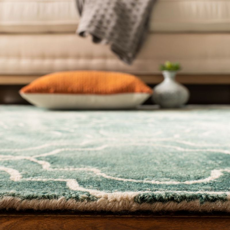 Dip Dye DDY676 Hand Tufted Indoor Area Rug - Green/Ivory - 4'x6' - Safavieh
