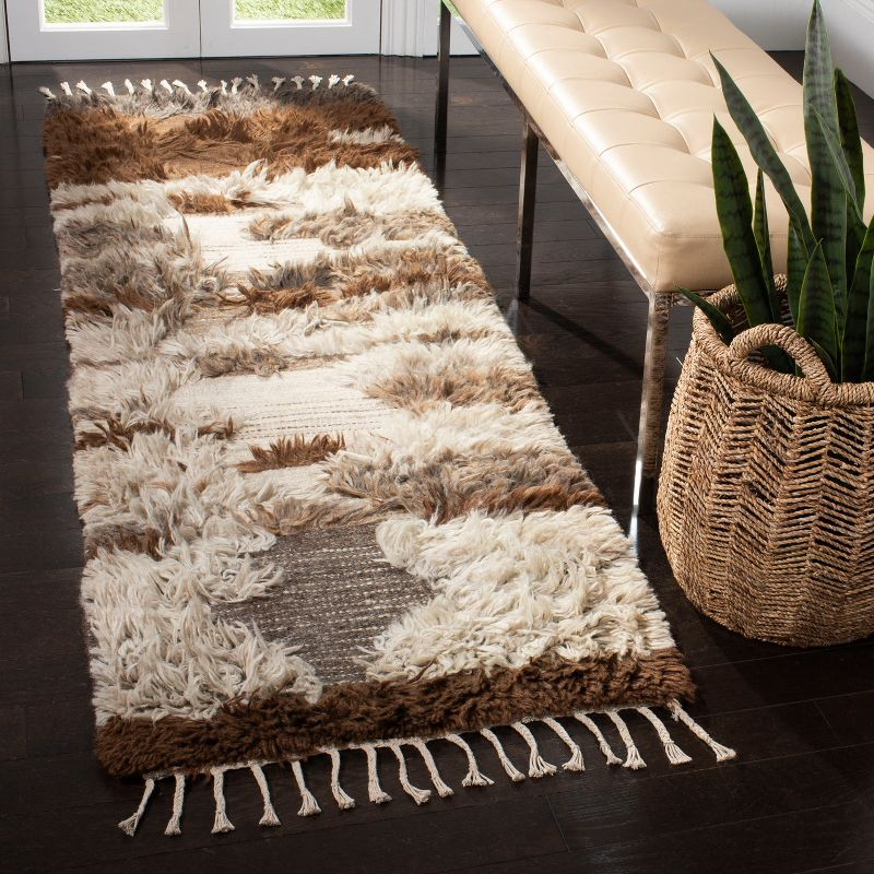 Kenya KNY225 Hand Knotted Runner Rug - Grey/Brown - 2'3"x8' - Safavieh