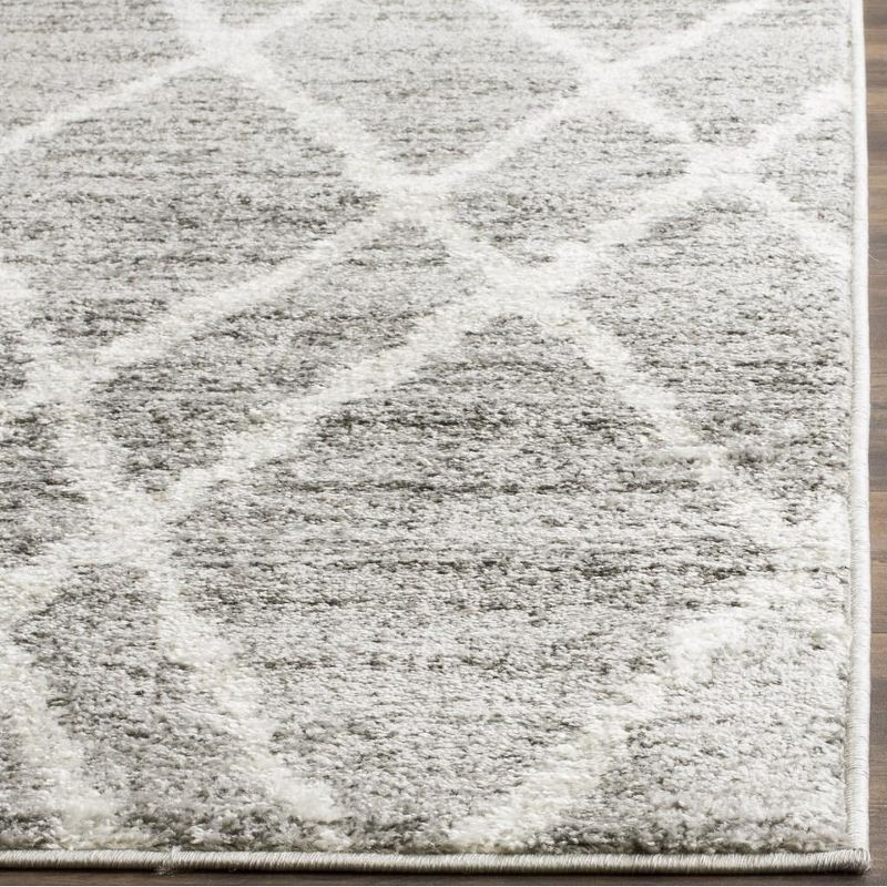 Adirondack ADR128 Power Loomed Runner Rug - Ivory/Silver - 2'6"x6' - Safavieh.