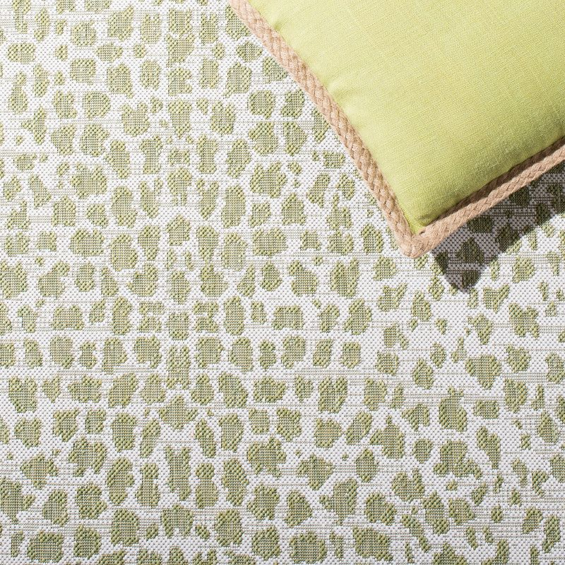 Courtyard CY8505 Power Loomed Indoor/Outdoor Area Rug - Ivory/Sage Green - 5'3"x7'7" - Safavieh.