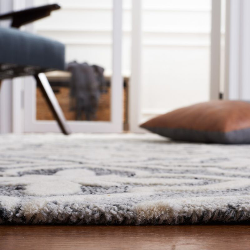 Metro MET872 Hand Tufted Area Rug - Black/Ivory - 6'x6' - Safavieh.