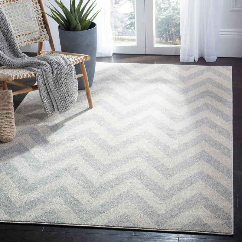 Amherst AMT419 Power Loomed Indoor Accent Rug - Light Grey/Beige - 3'x5' - Safavieh