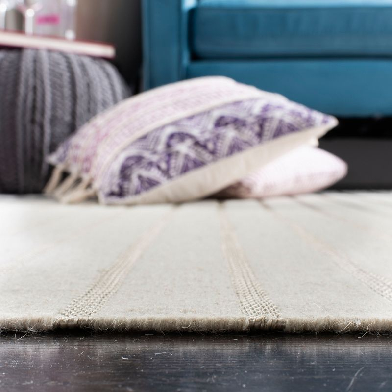 Dhurries DHU313 Hand Woven Flat Weave Indoor Area Rug - White - 6'x9' - Safavieh