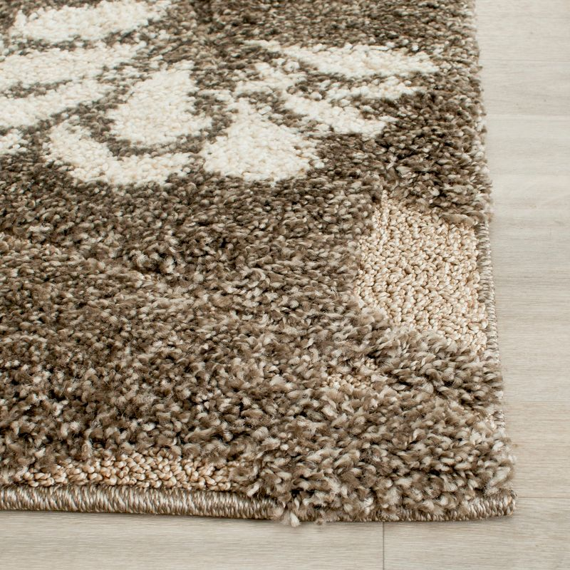 Florida Shag SG459 Power Loomed Indoor Accent Rug - Smoke/Beige - 3'3"x5'3" - Safavieh