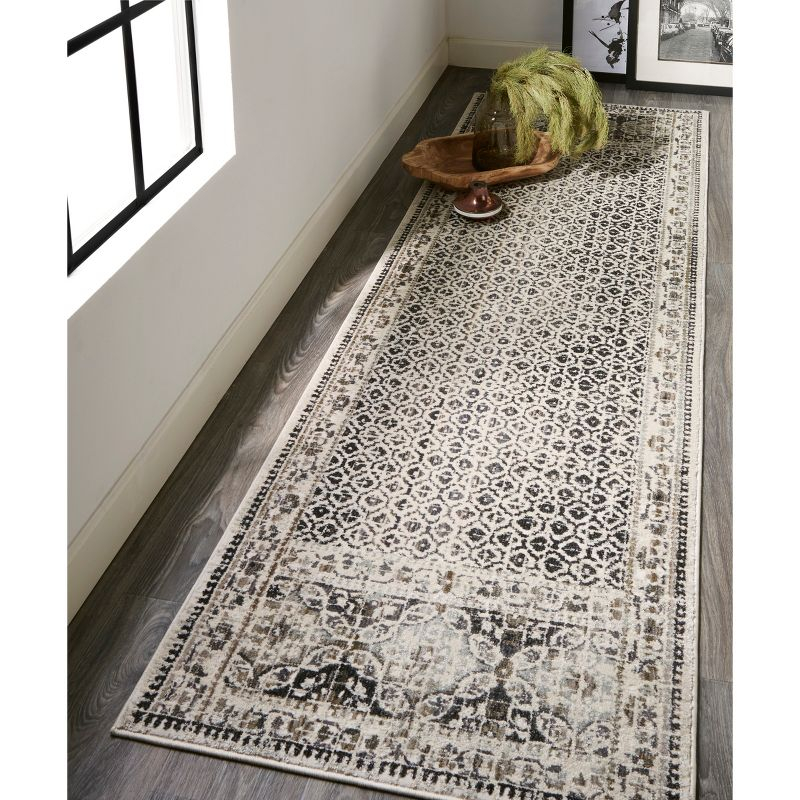 Kano Transitional Distressed Ivory/Taupe/Gray Area Rug