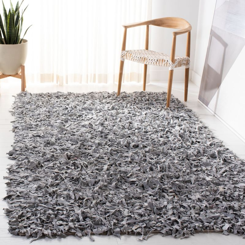 Leather Shag LSG511 Hand Knotted Area Rug - White - 5'x8' - Safavieh.