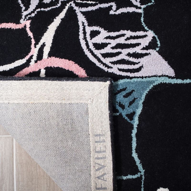 Wyndham WYD378 Hand Tufted Indoor Area Rug - Black/Multi - 7'x7' - Safavieh.