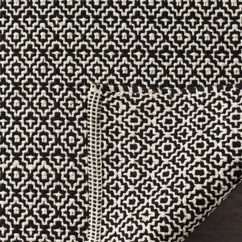 Montauk MTK717 Hand Woven Indoor Area Rug - Ivory/Black - 6'x6' - Safavieh.