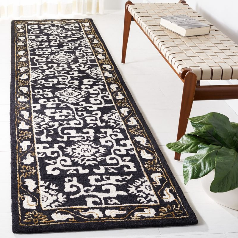 Antiquity AT860 Hand Tufted Indoor Runner Rug - Black/Ivory - 2'3"x9' - Safavieh