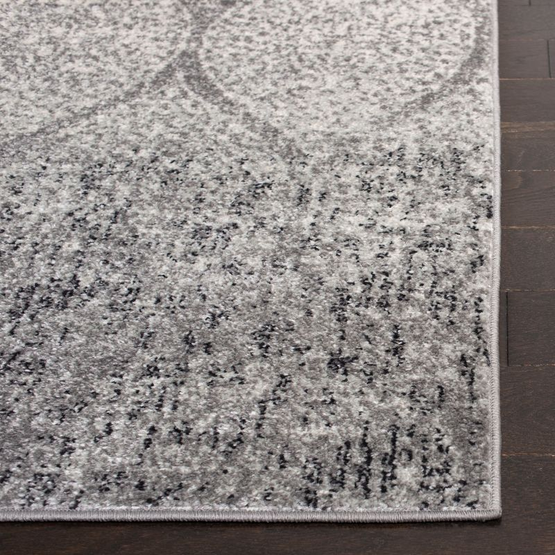 Madison MAD604 Power Loomed Indoor Area Rug - Grey/Ivory - 9'x9' - Safavieh