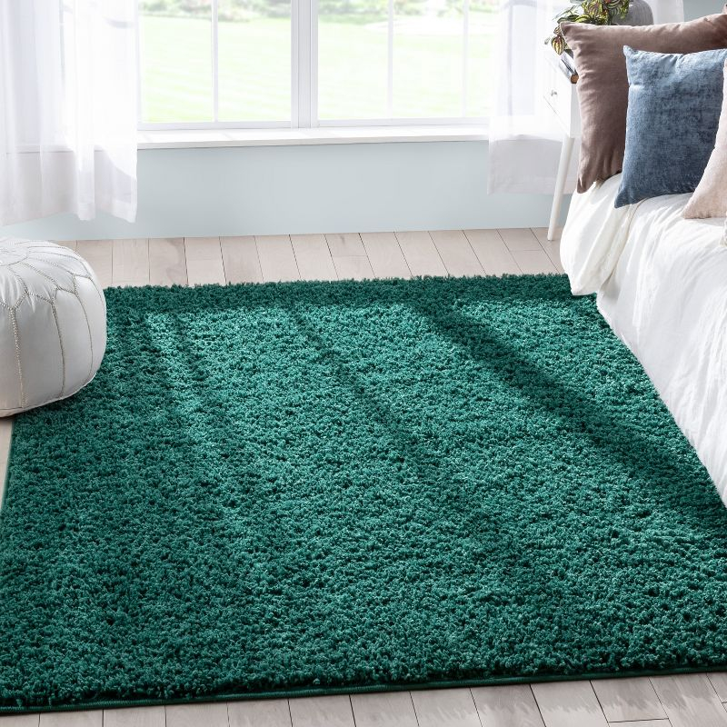 Well Woven Elle Basics Emerson Textured 7'10" x 9'10" Green Area Rug