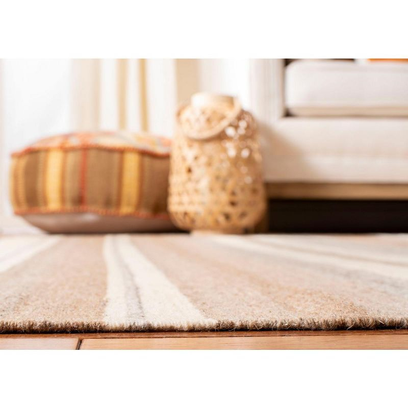 Dhurries DHU631 Hand Woven Flat Weave Area Rug Natural / Camel 4' X 6' - Safavieh.
