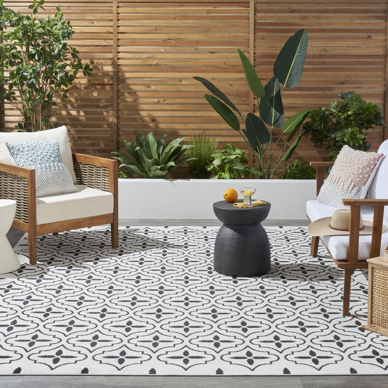 Nourison Essentials Moroccan Modern Indoor Outdoor Rug Ivory Black 5' x 7'