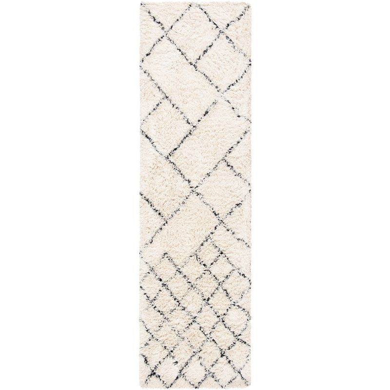 Casablanca CSB914 Hand Tufted Runner Rug - Ivory/Black - 2'3"x8' - Safavieh.