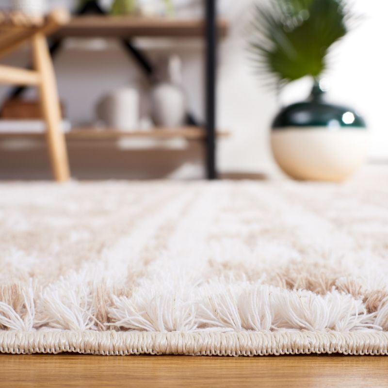 Augustine AGT847 Machine Made Indoor Area Rug - Beige/Ivory - 4'x6' - Safavieh