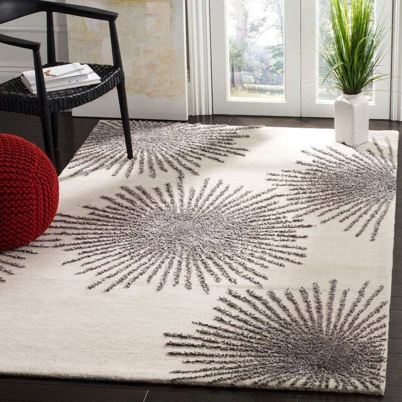 Soho SOH712 Hand Tufted Area Rug - Ivory/Silver - 7'6"x9'6" - Safavieh.