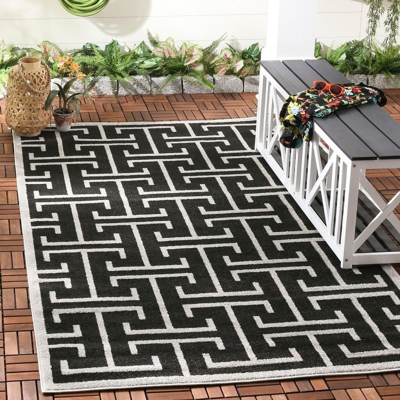 Amherst AMT404 Power Loomed Area Rug - Anthracite/Light Grey - 5'3"x8' - Safavieh.