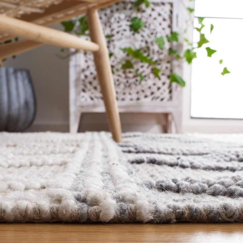 Natura NAT343 Hand Woven Area Rug - Ivory/Grey - 4'x6' - Safavieh.