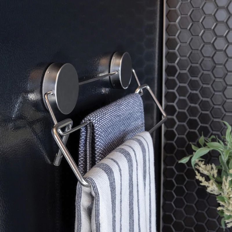 Better Houseware Stainless Steel Magnetic Towel Bar in Silver